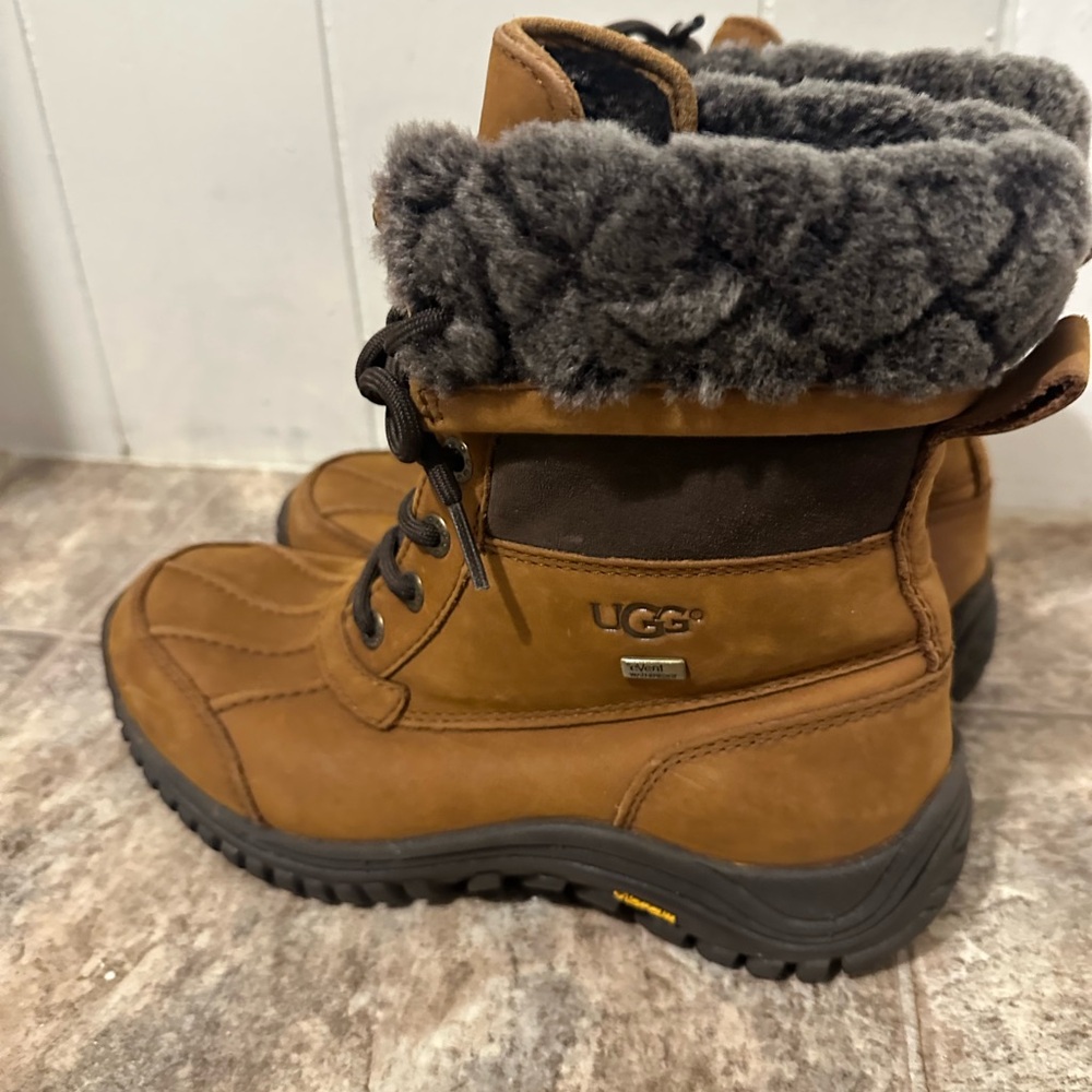 Ugg adirondack II